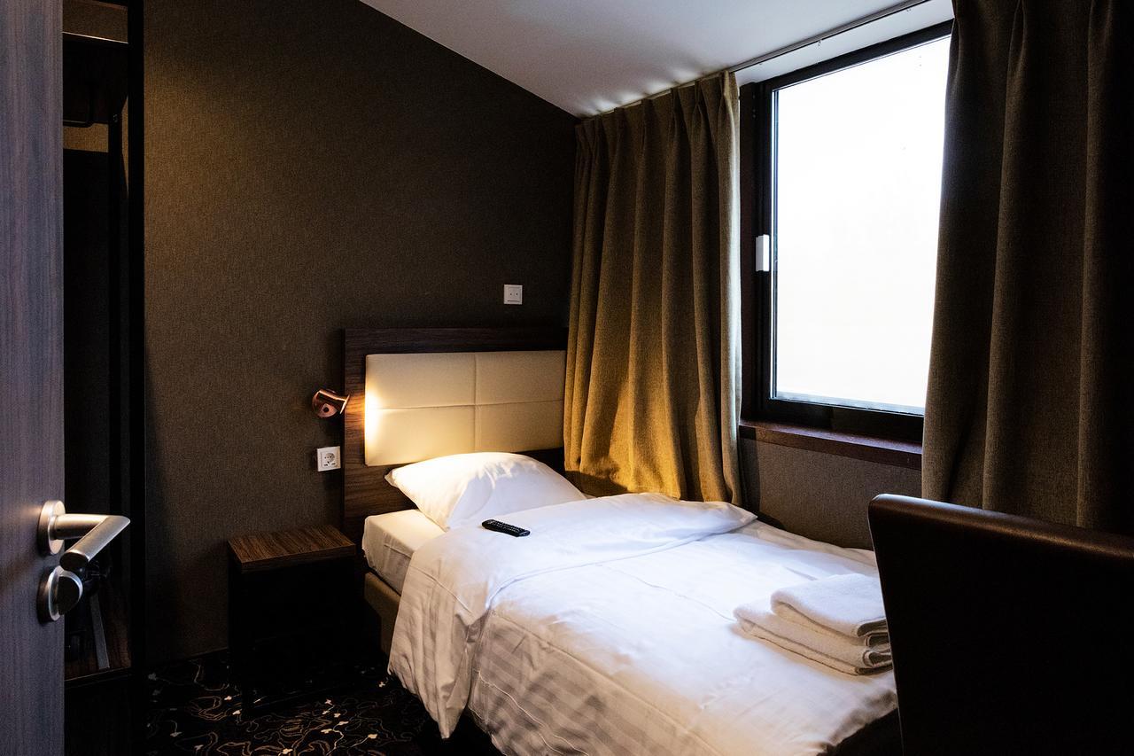 Amsterdam Lake Hotel Badhoevedorp Ngoại thất bức ảnh